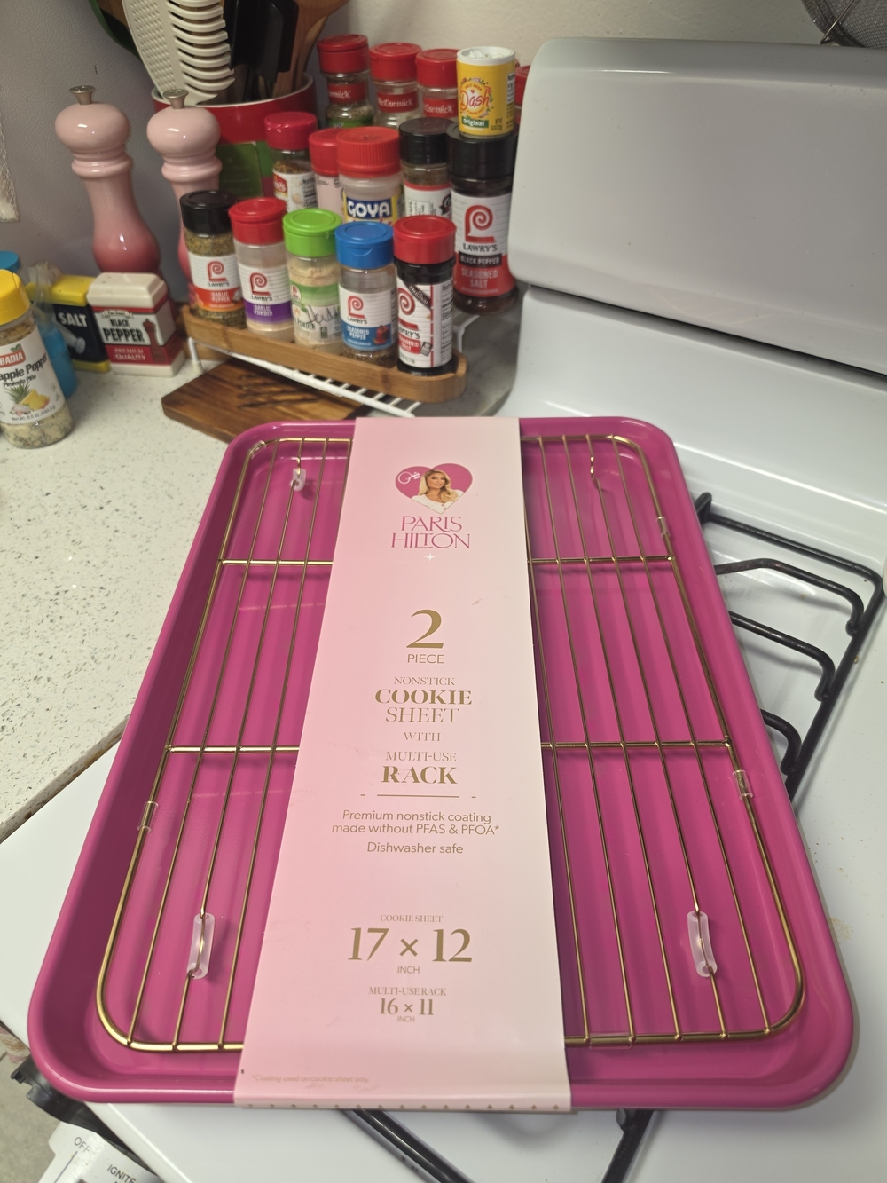 Paris Hilton HOT Pink 2-Piece Nonstick Cookie Sheet with Rack